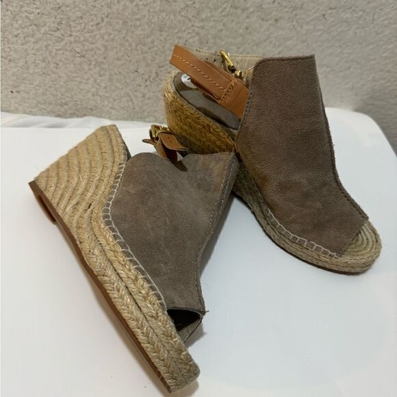 Seychelles 'Charismatic' Suede Wedge Peep Toe - Picture 3 of 11